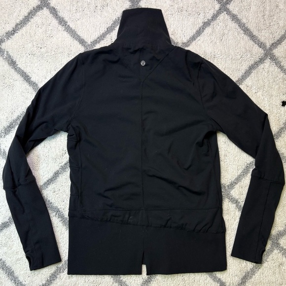Lululemon Women’s 8 Raja Black Reversible Full Zip Jacket All Season Yoga Layer - Picture 7 of 11